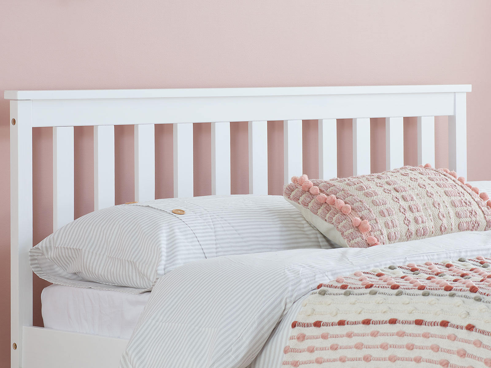 4ft6 Double Birlea Oxford Pine Bedstead in White Pine