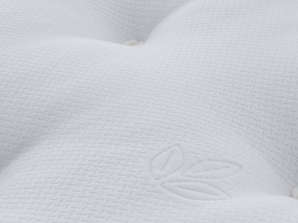 4ft6 Double Silentnight Eco Comfort Breathe 1400 Pocket Pillow Top Mattress